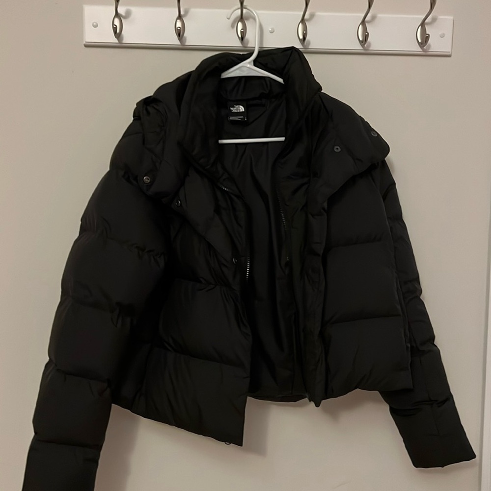 Bought it Last year !! 80% New come with fur collar